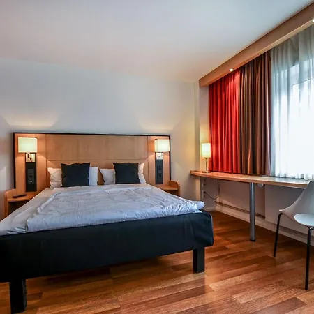 Stay Lev Hotel *